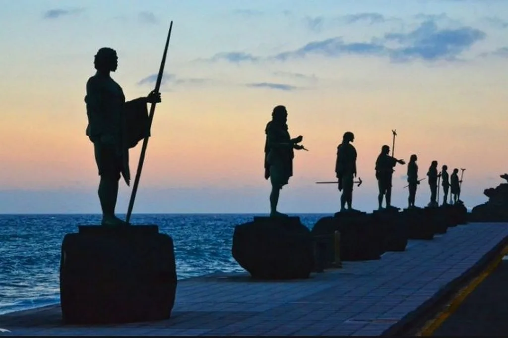 Esculturas de los guanches en Candelaria, Tenerife