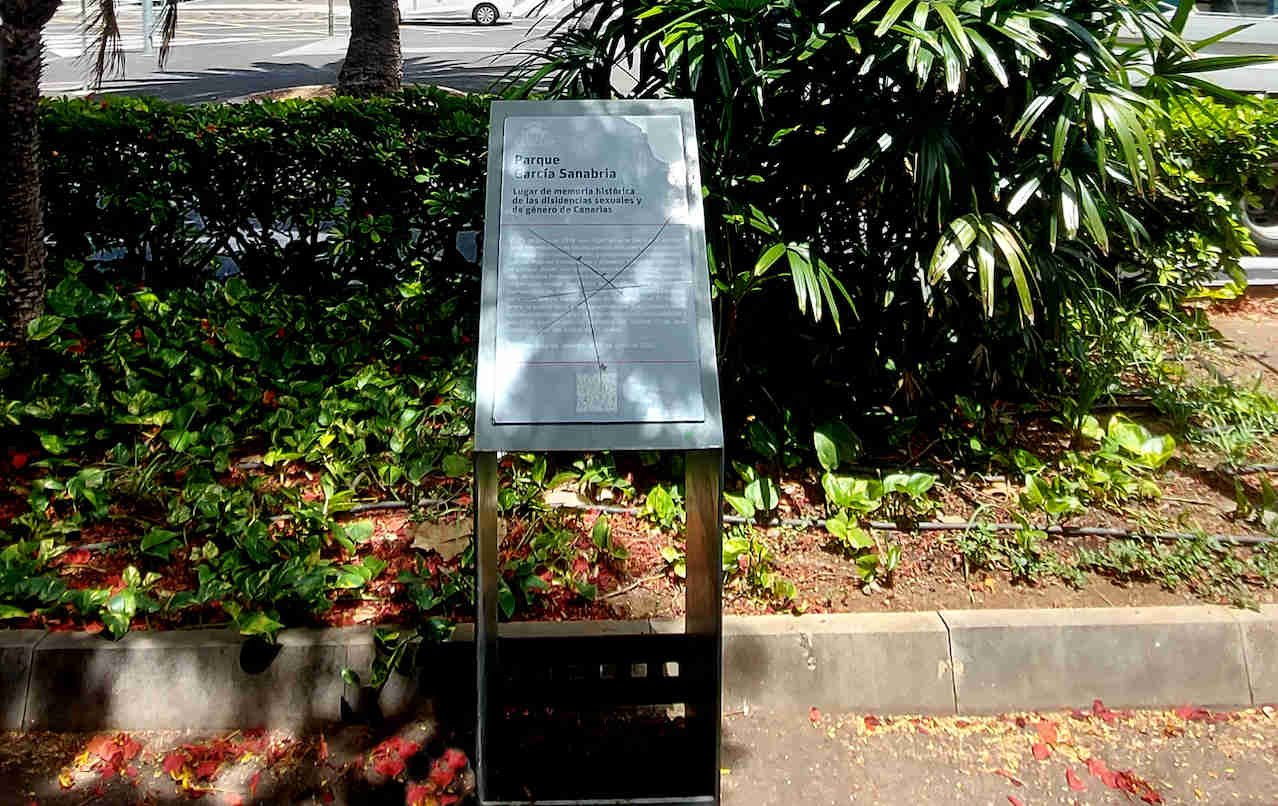 Una placa para romper el silencio LGTBIQA+