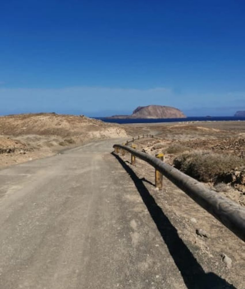 La Graciosa_camino a CAleta de Cebo La Graciosa_camino a CAleta de Cebo